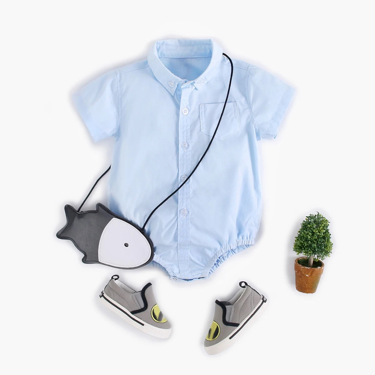 Baby boy plaid bodysuit from Baby Bubble, soft summer cotton onesie with a comfortable fit and stylish plaid pattern.