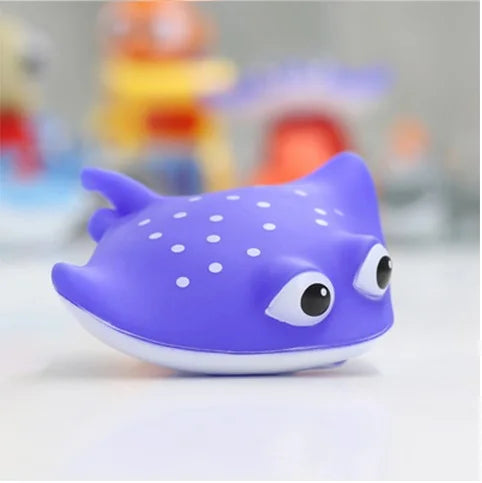Baby Bubble squeaky float animal bath toys set with colorful rubber animals for infants to play with in the tub