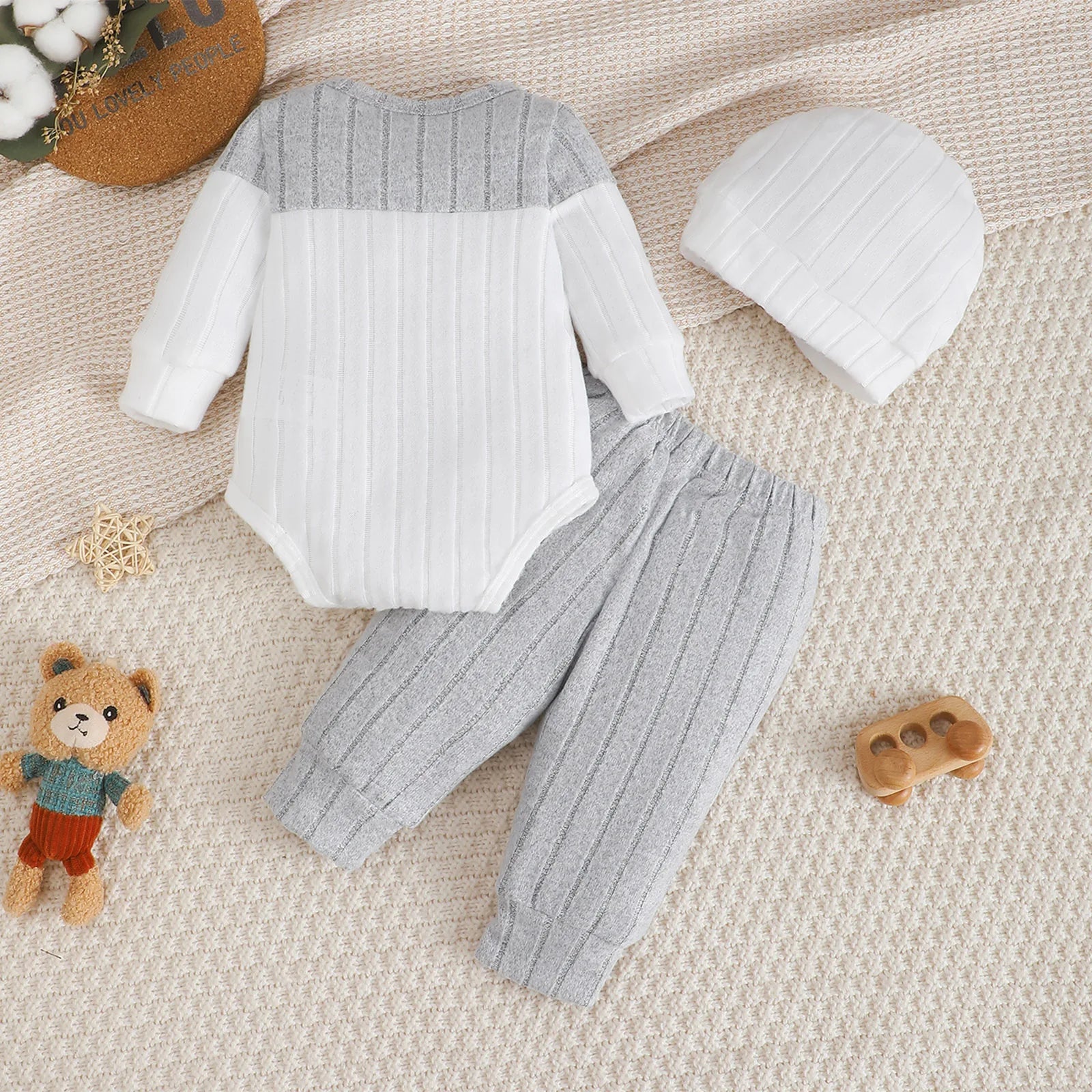 Baby Bubble newborn boy color-blocked long-sleeved bodysuit, pants, and hat set for 0-18 months, spring and autumn outfit.