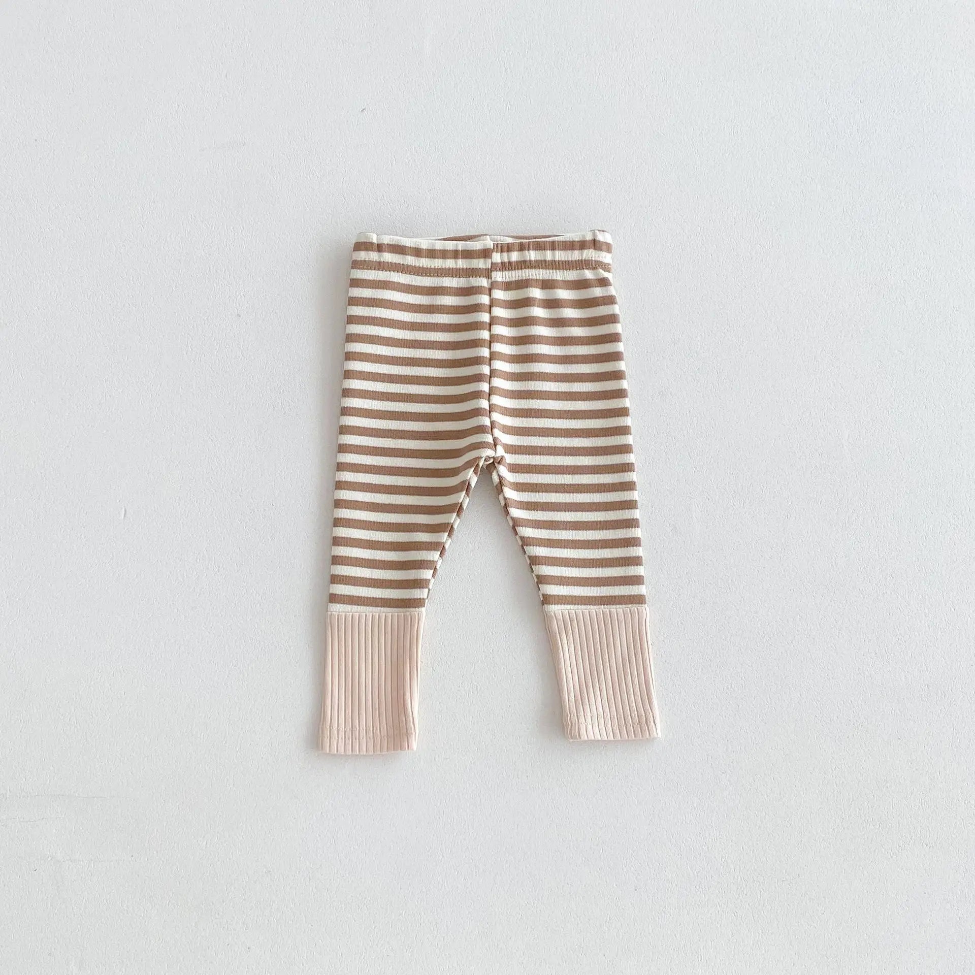 Baby Bubble baby leggings made of comfort stretch fabric, designed for growing legs, shown in soft pastel color.