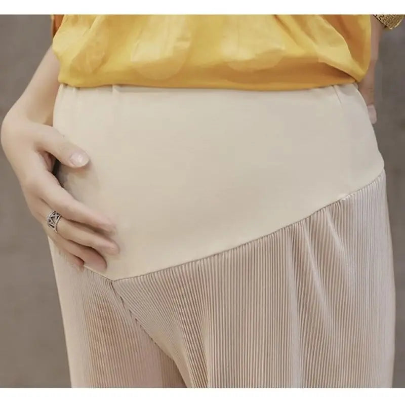 Baby Bubble wide leg maternity trousers with breathable fabric and adjustable waist for comfort during pregnancy.