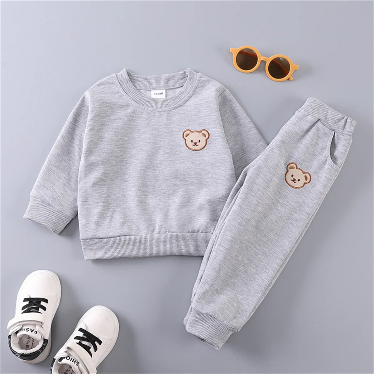 Baby Bubble bear hoodie outfit, cozy two-piece set for infants, featuring a soft bear hoodie and matching pants.
