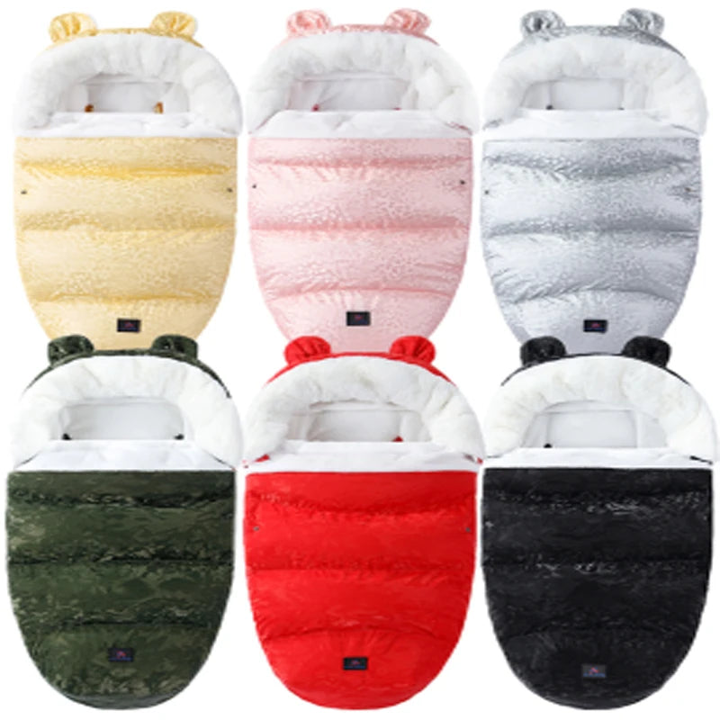 Baby Bubble velvet stroller sleeping bag with anti-kick design, providing warm, cozy comfort for babies during outdoor walks.