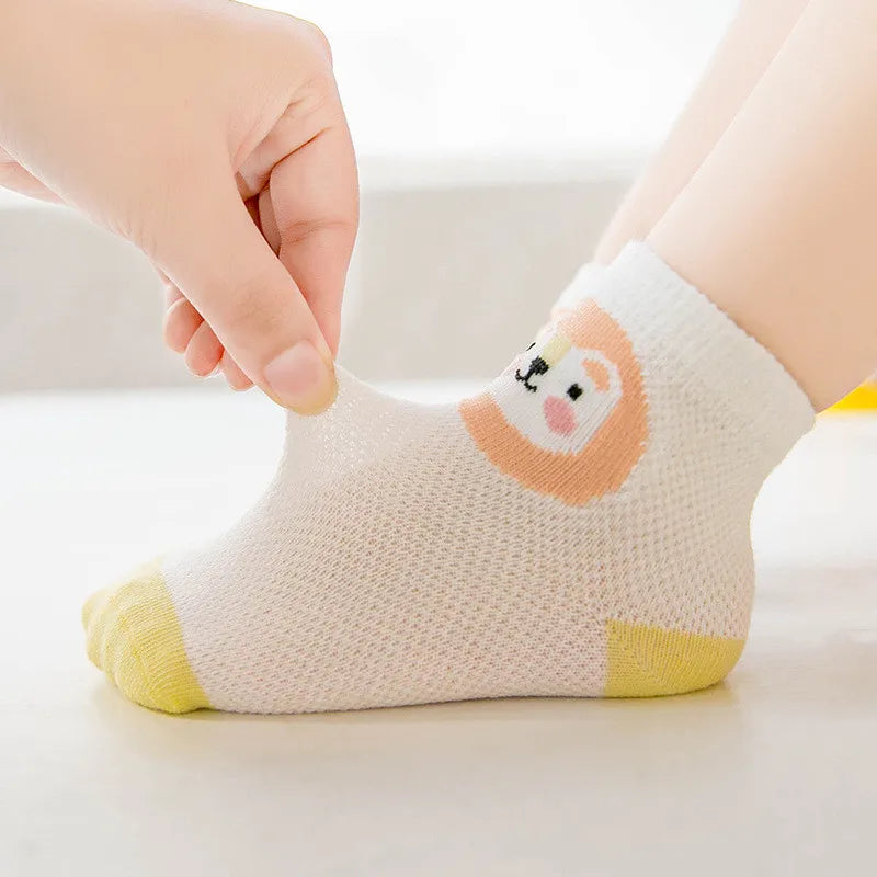 Five pairs of Baby Bubble infant baby socks in cotton mesh for boys and girls, suitable for newborns and toddlers.