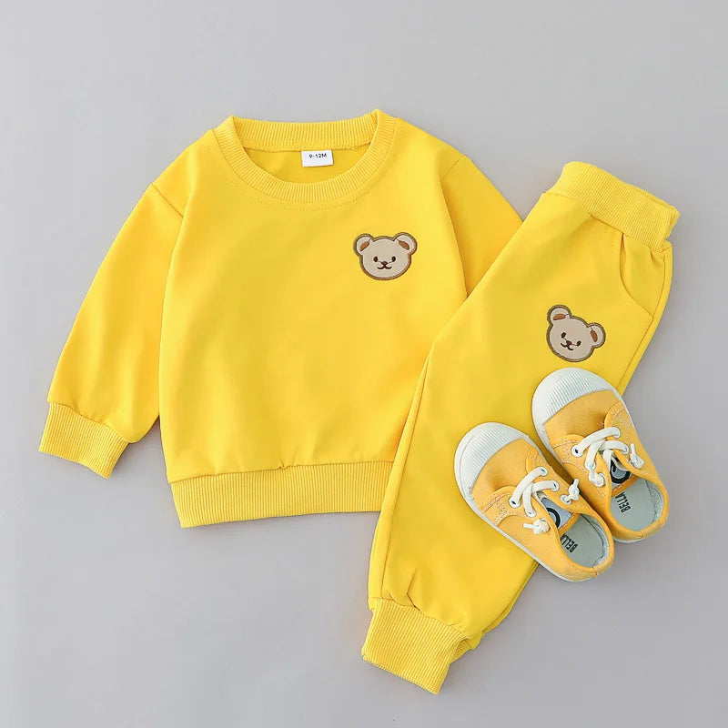 Baby Bubble bear hoodie outfit, cozy two-piece set with a cute bear design for infants, perfect for cold weather.