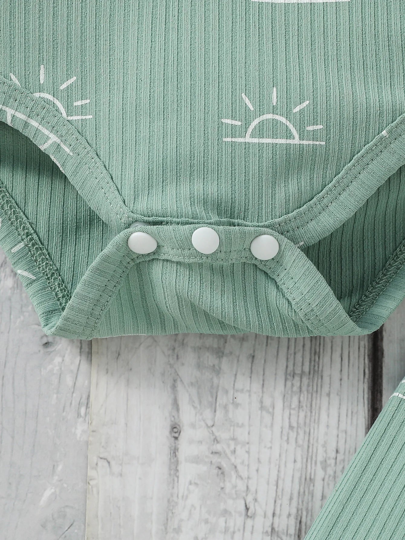 Baby boy outfit featuring a Baby Bubble 2-piece jumpsuit and pants, soft and comfortable for little boys.