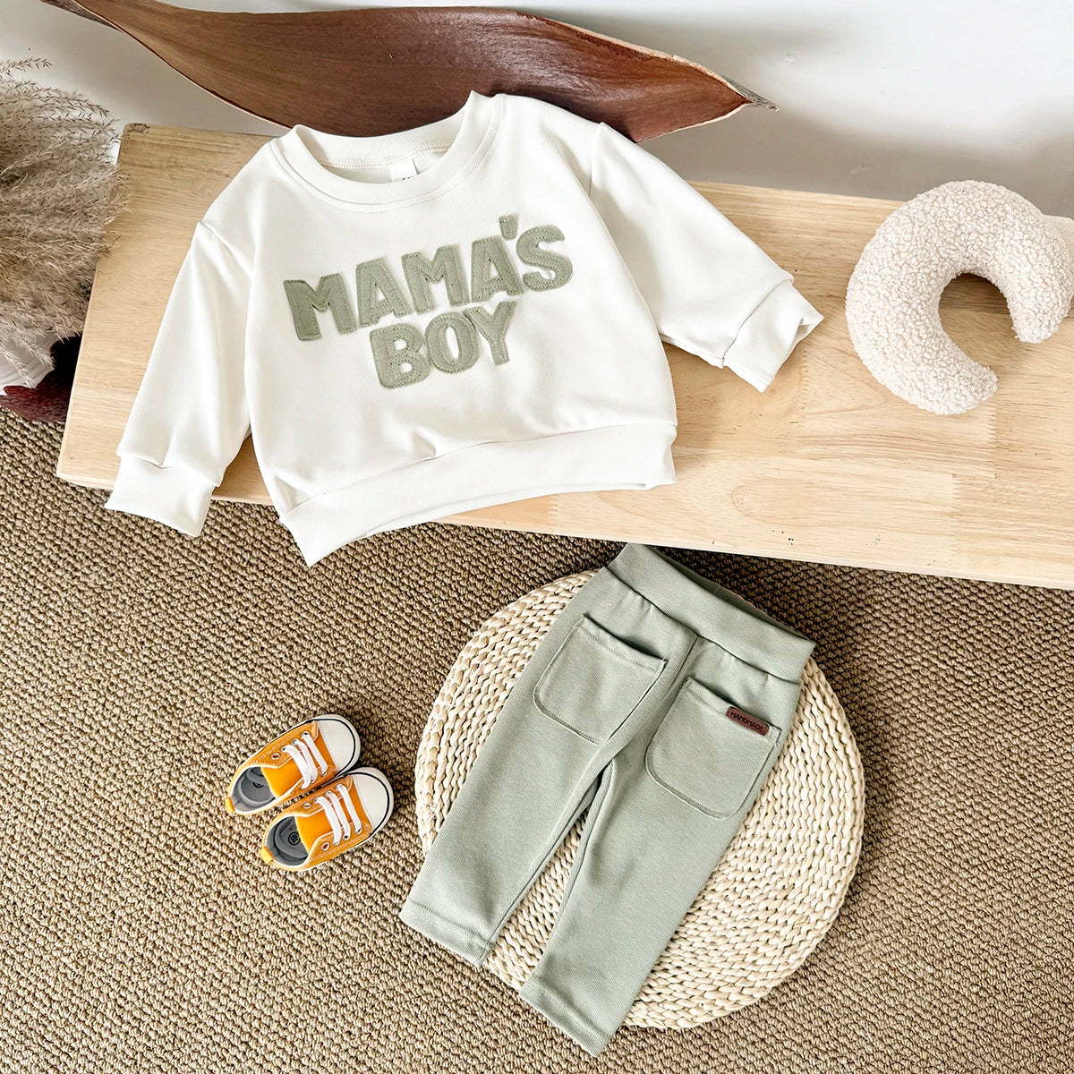 Baby Bubble MAMA'S BOY graphic sweatshirt set for babies, featuring a cozy warm suit with playful printed design.
