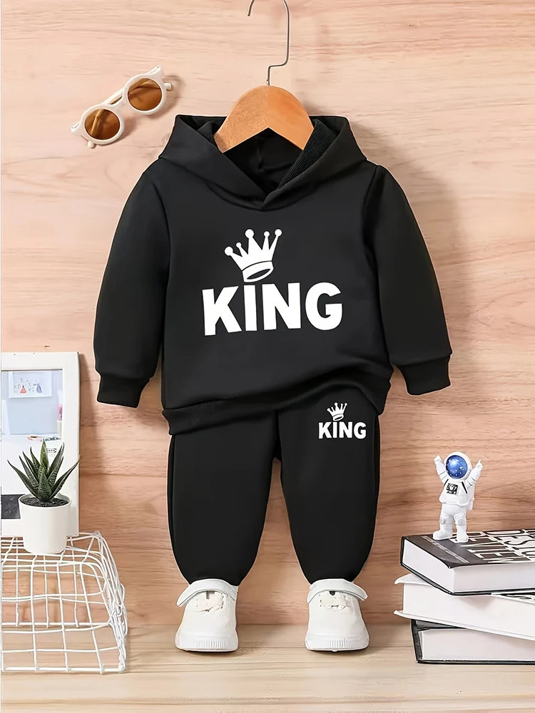 Baby Bubble KING Crown fleece hoodie and pants set, stylish sportswear for kids, featuring a cozy fleece fabric and crown design.