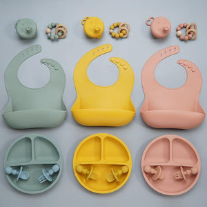 https://www.babybubblestore.com/cdn/shop/products/deluxe-silicone-baby-feeding-set-deluxe-silicone-baby-feeding-set-baby-bubble-store-339639_300x.jpg?v=1660133256